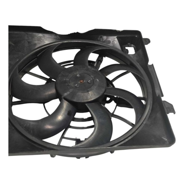 Ventoinha C/ Defletor Hyundai Ix35 2015 Detalhe