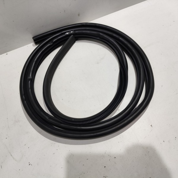 Borracha Porta Diant Dir Nissan Versa 1.6 Aut 2023 B2660