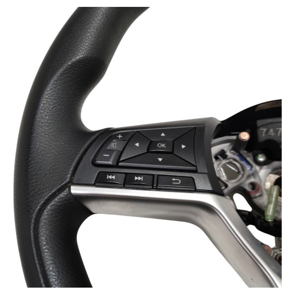 Volante Dierção C/ Comandos Nissan Versa 1.6 2023 Aut B2529