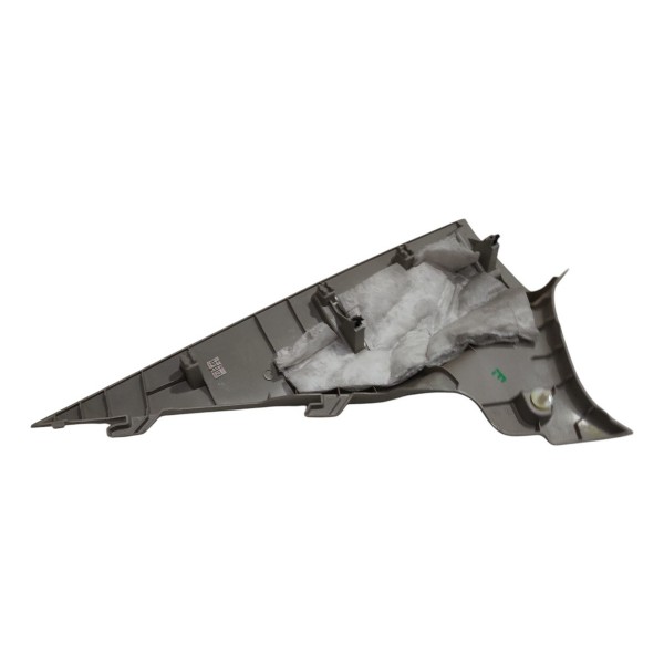 Moldura Coluna Tras Direita Nissan Versa 1.6 2023 Aut B2438