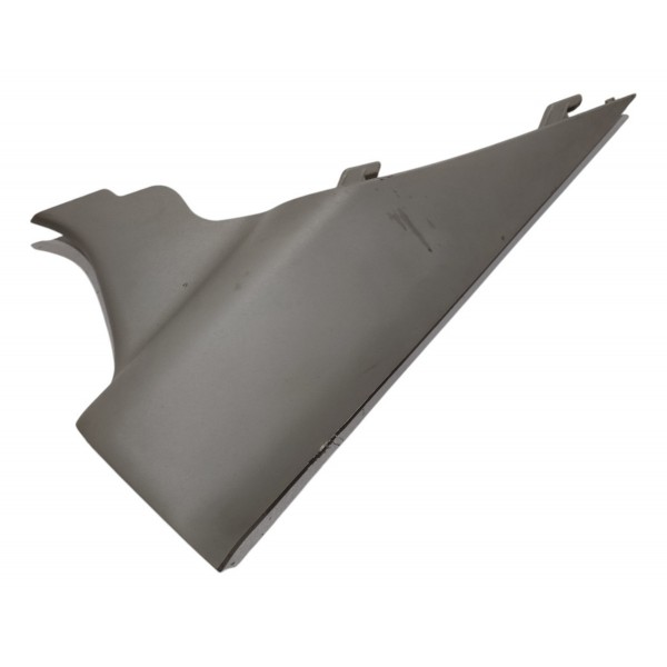 Moldura Coluna Traseira Esq Nissan Versa 1.6 2023 Aut B2437