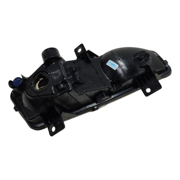 Farol Milha Direito Detalhe Nissan Versa 1.6 2023 Aut B2428
