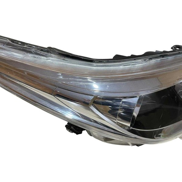 Farol D.d Toyota Yaris  2021c/detalhe