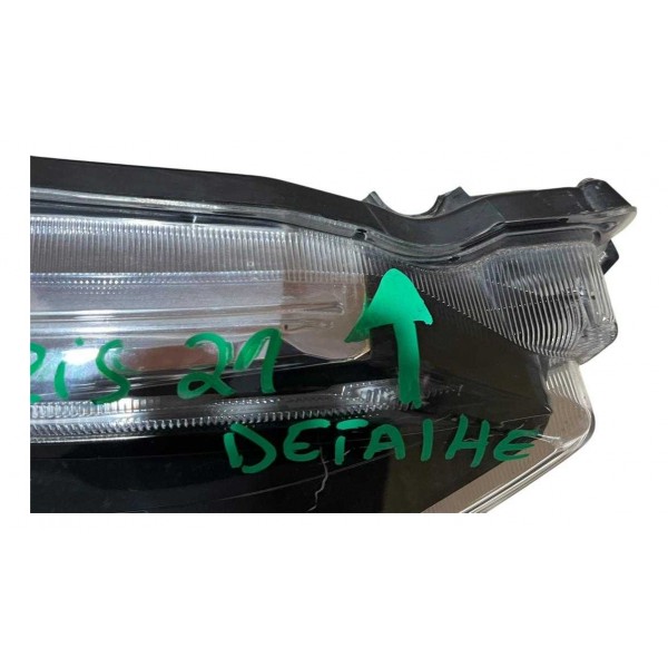 Farol D.d Toyota Yaris  2021c/detalhe