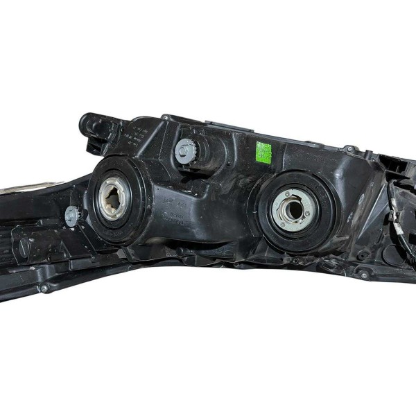 Farol D.d Toyota Yaris  2021c/detalhe