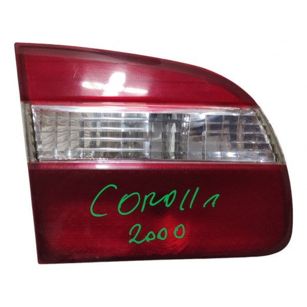 Lanterna Tampa Traseira Esquerda Toyota Corolla 2000 B1061