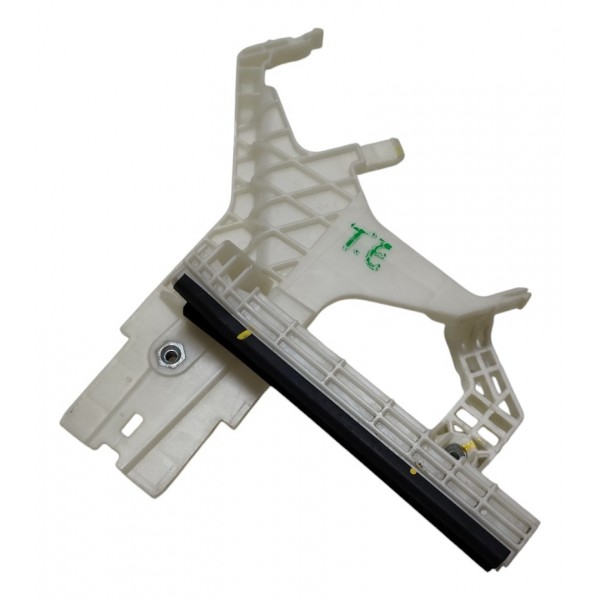 Guia Vidro Tras Esq Hyunda Elantra 2018 B538