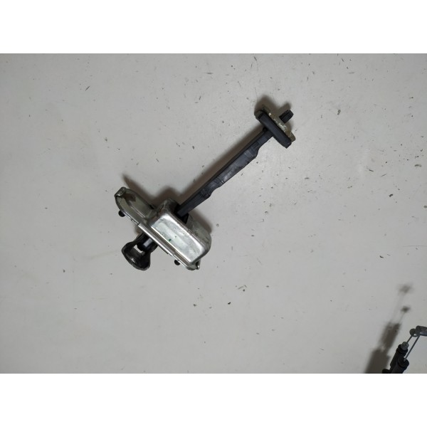 Dobradiça Limitador Porta Traseira Esq Azera 3.0 2010 A9962