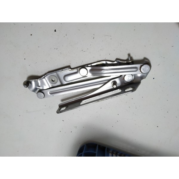 Dobradiça Tampa Traseira Direita Gm Omega 3.6 V6 2008 A9954