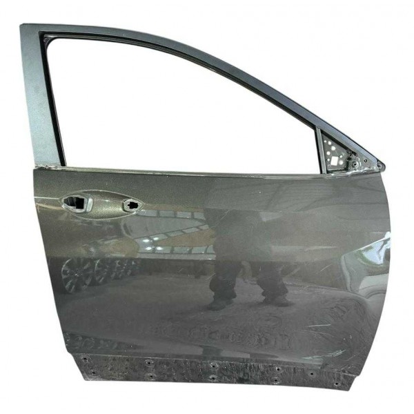 Porta Dianteira Dir Chevrolet Tracker 2020 /2025 C/detalhe