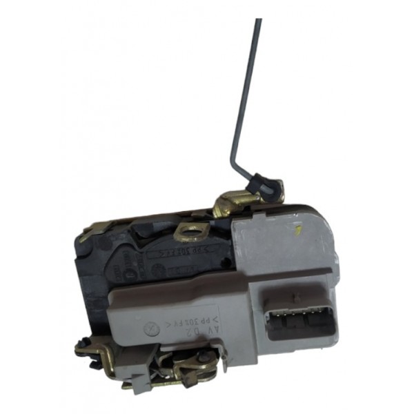 Fechadra Porta Diant Direita Peugeot 206 Sw 2006 A8982