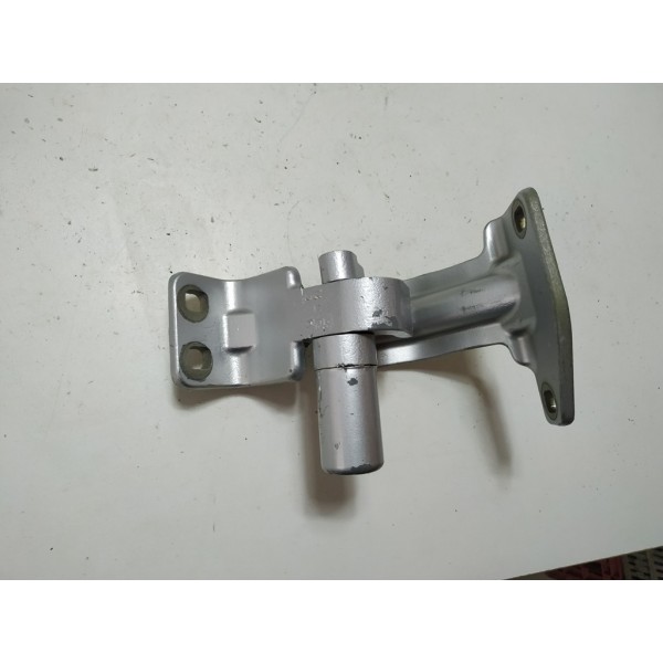 Dobradiça Dir Tampa Traseira Fiat Toro 1.8 2018 A8296