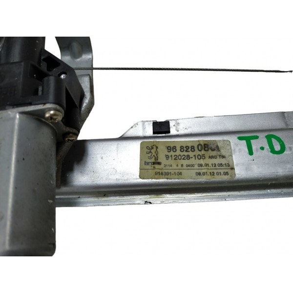 Maquina Vidro Tras Dir Peugeot 3008 2014 Thp A7248